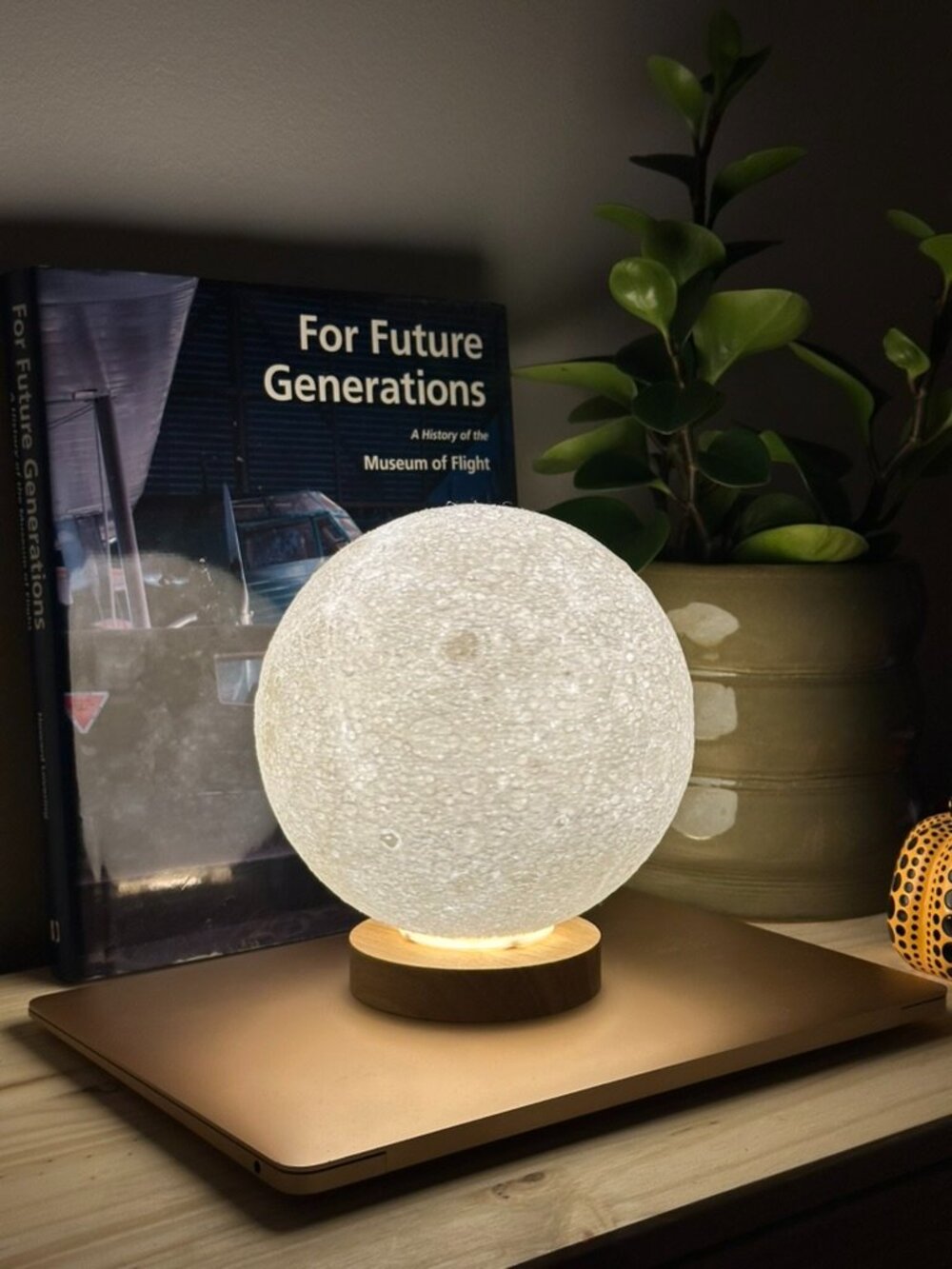 3D Printed Moon Lamp with Wooden LED Stand | Cozy Lunar Night Light